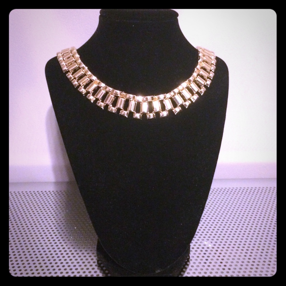 Laila Rowe choker.
